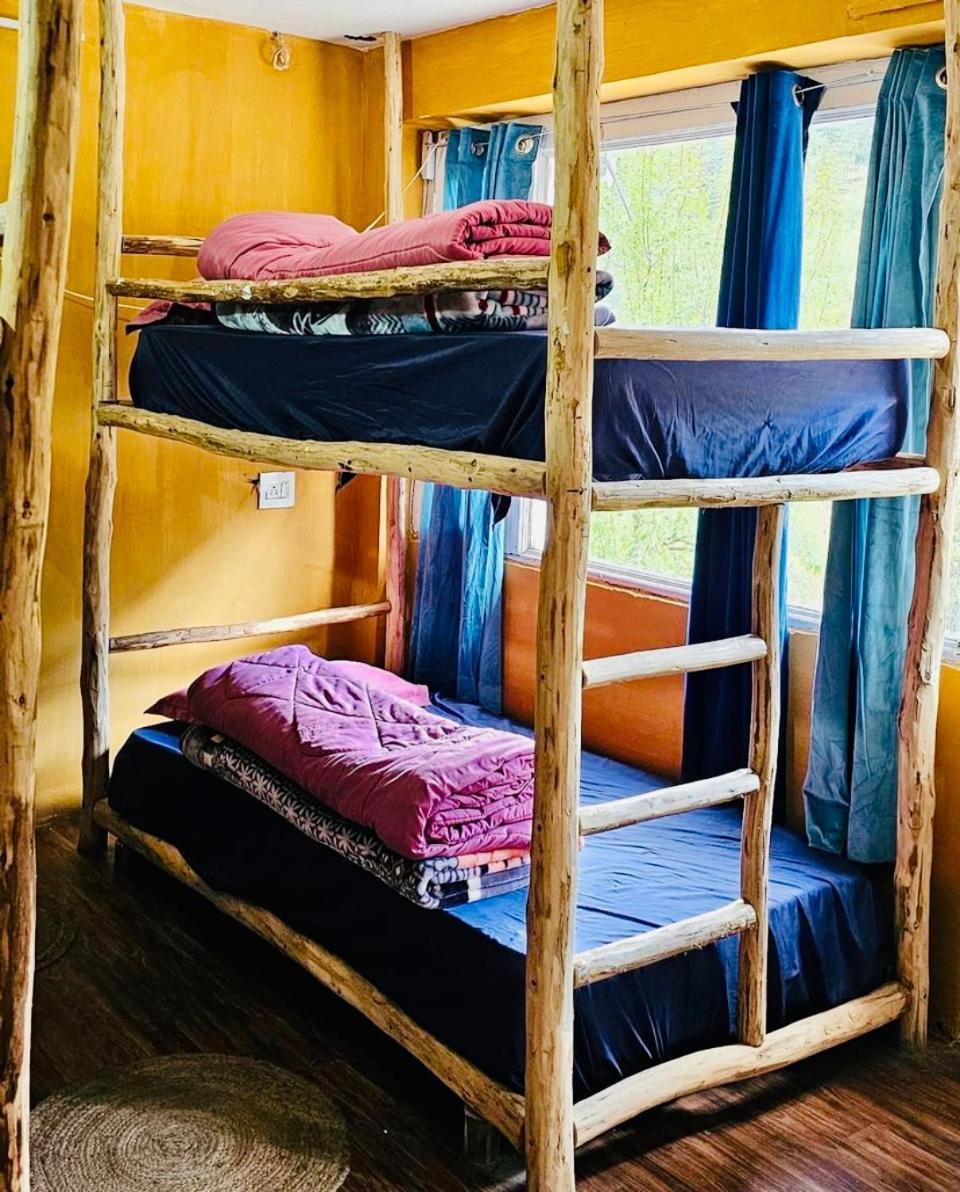 Hostel 360 Degree, Jibhi المظهر الخارجي الصورة