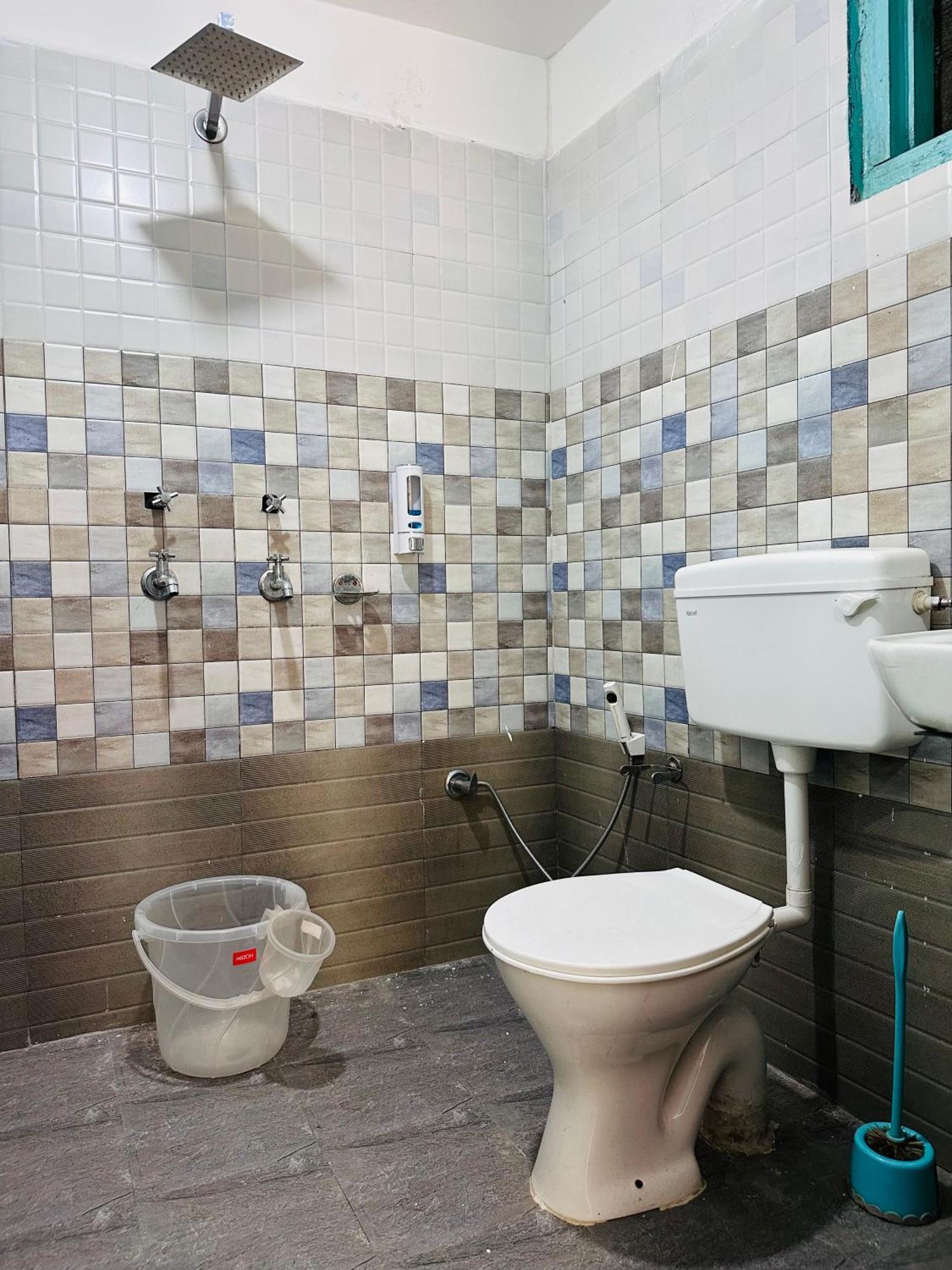 Hostel 360 Degree, Jibhi المظهر الخارجي الصورة