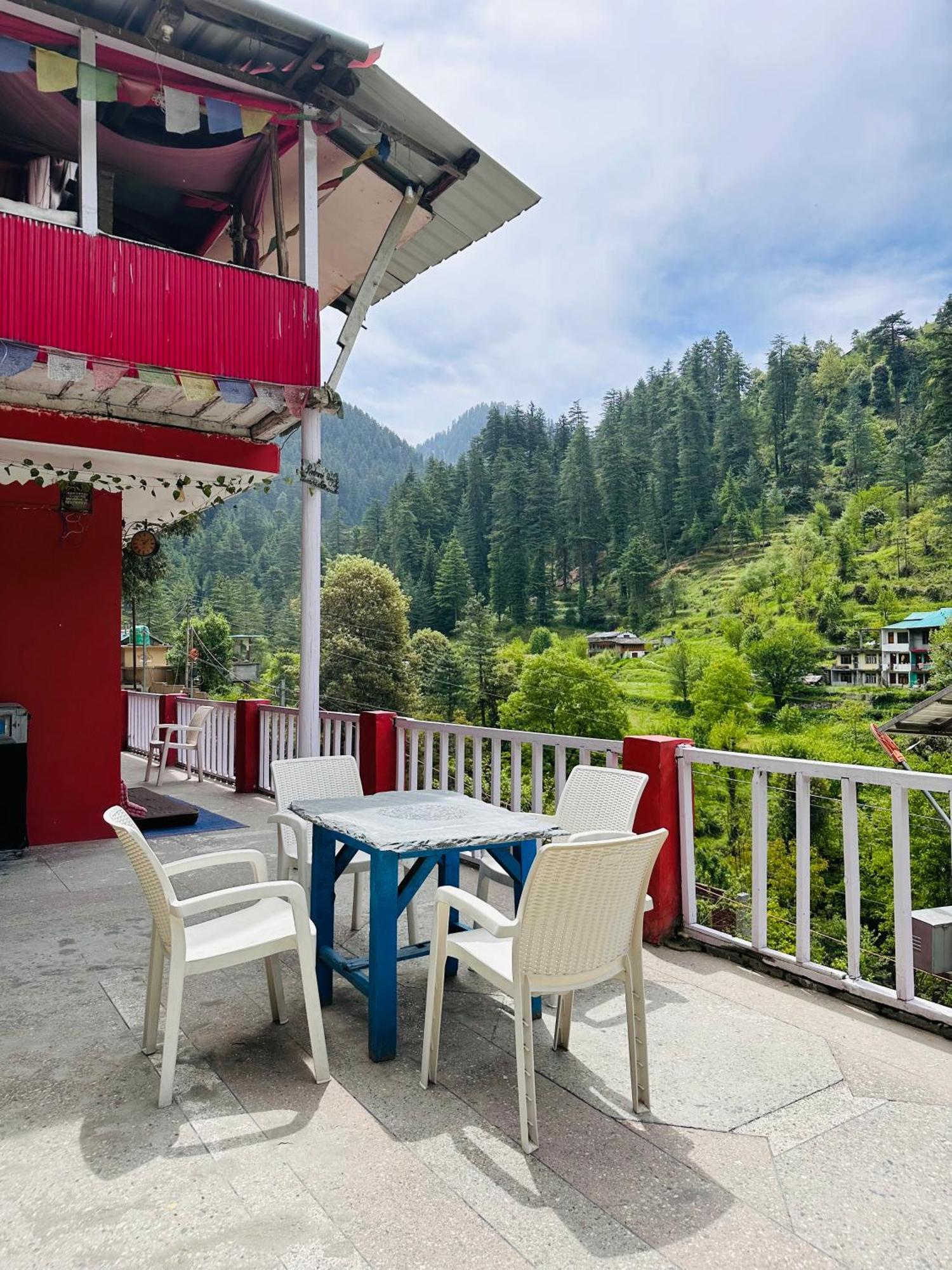 Hostel 360 Degree, Jibhi المظهر الخارجي الصورة